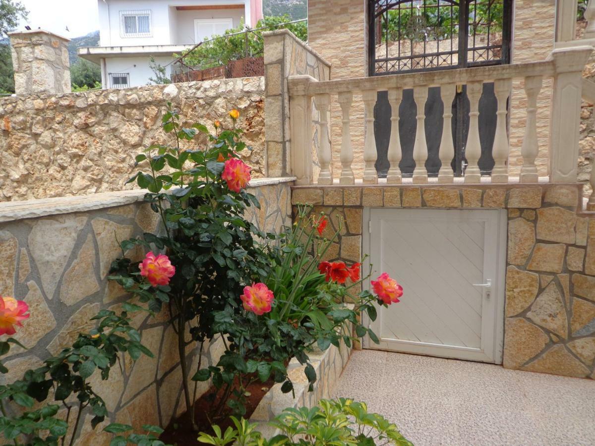 Olympian Rooms Dhermi Ngoại thất bức ảnh